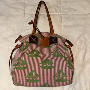VINTAGE DOONEY & BOURKE HANDBAG